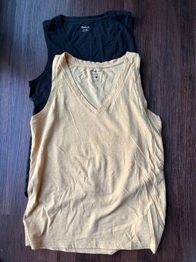 Set of 2 Madewell organic cotton/cotton tanks sz XS black yellow  EUC